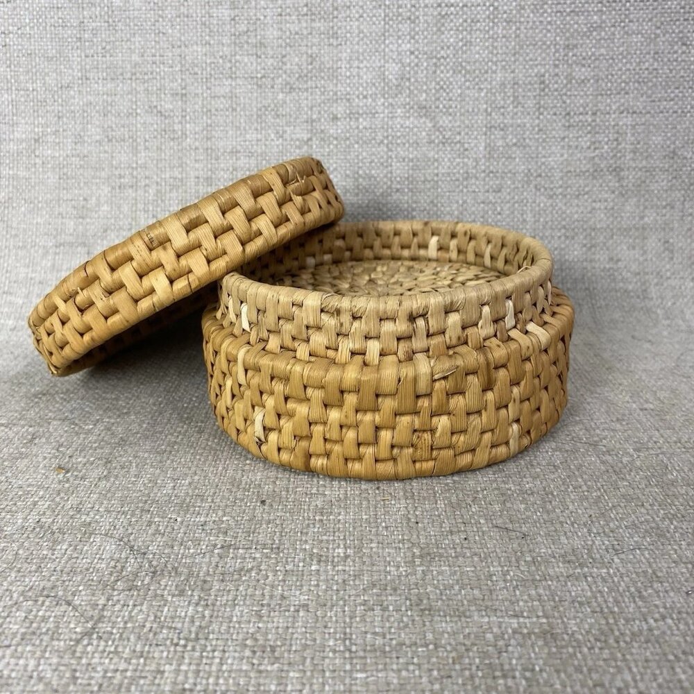 Wicker Rattan Coaster Set of 4 with Storage Boho Basketweave